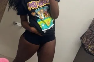 2POPsSs💦COME PLAY WITH THIS YU... - Image 1