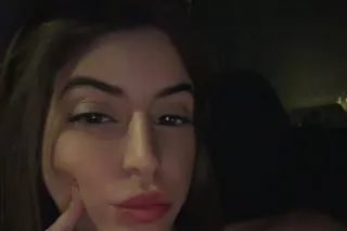 sexy petite islander 🫦 - Image 3