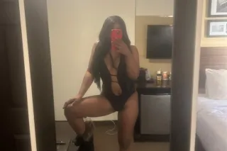 ✨Exotic Ebony Babe Available Now✨ - Image 4