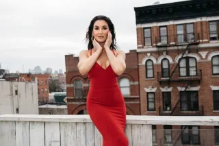 Amy Taylor - Image 11